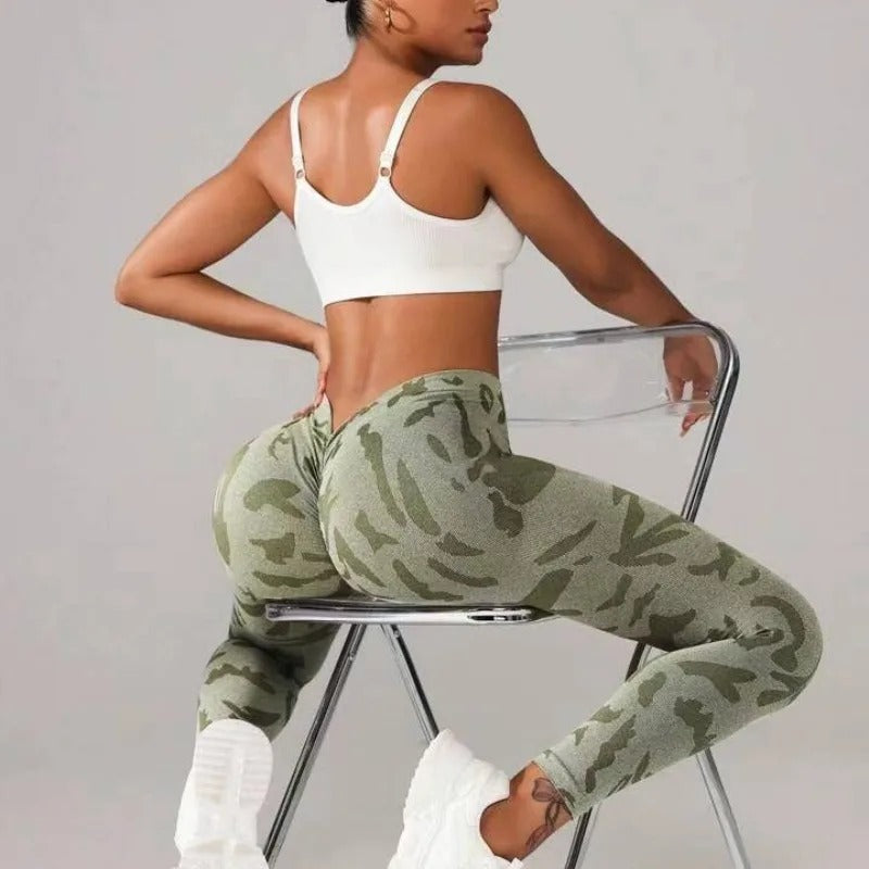 SculptFit Seamless V-Waist Camo Leggings – Elevated Contour Activewear for Women
