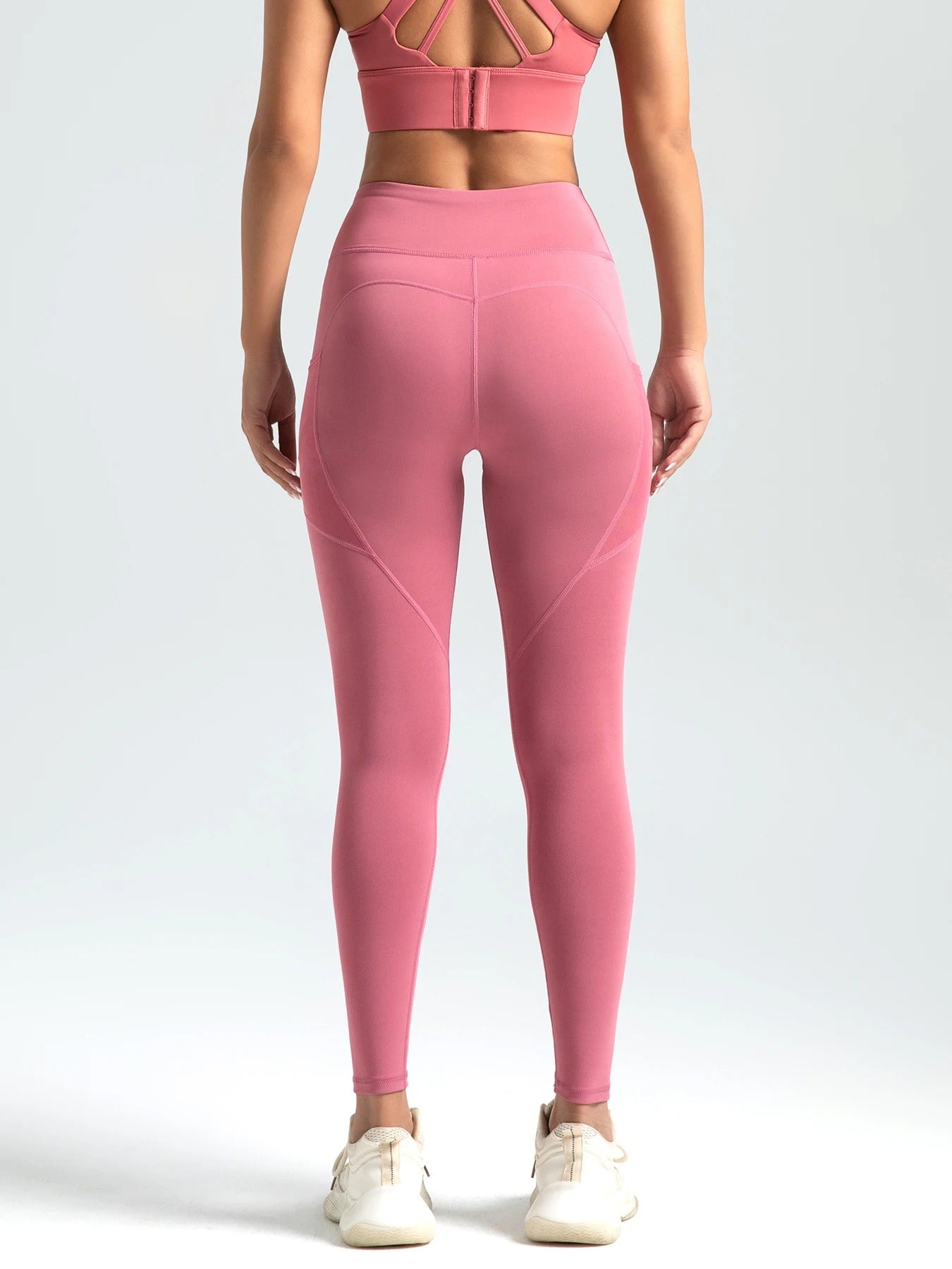 Luxe High-Waist Fitness Leggings – Formfitting Full-Length Yoga Pants with Side Pockets