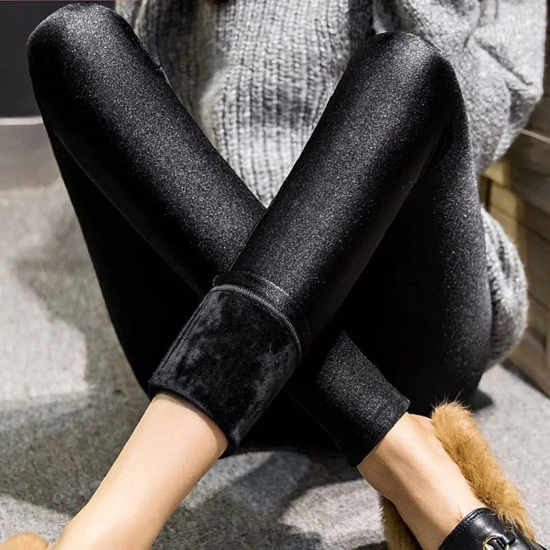 Autumn Winter Luxe Black High-Waist Leggings – Shiny Fleece Lined Thermal Elegance