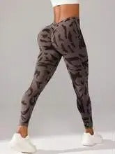 SculptFit Seamless V-Waist Camo Leggings – Elevated Contour Activewear for Women